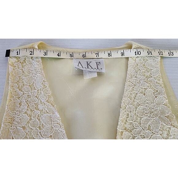 AKF New York VTG 90s Boho Retro Lace Pattern Cream Button Vest Womens Size Small - Picture 3 of 7